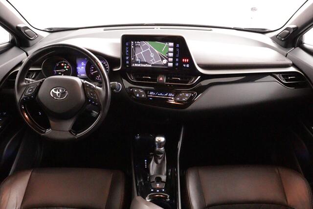 Toyota C-HR 1.8 Hybrid Premium | Trekhaak | Half Leder | Navigatie | parkeer sensoren |