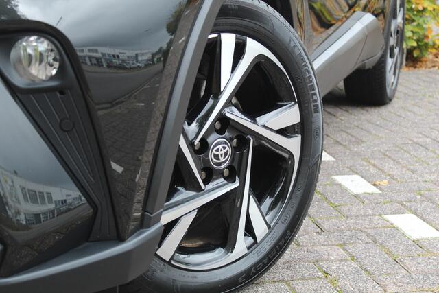Toyota C-HR 1.8 Hybrid Dynamic | Rijklaar | Blind Spot | Parkeersens. v+a | Navi | Apple/Android | LED | Keyless | NL-auto