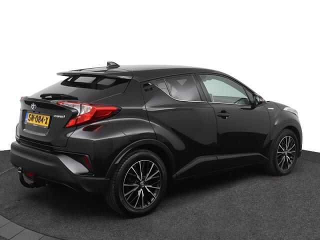 Toyota C-HR 1.8 Hybrid Energy | Trekhaak | Stoelverwarming | Parkeersensoren | Navigatie |