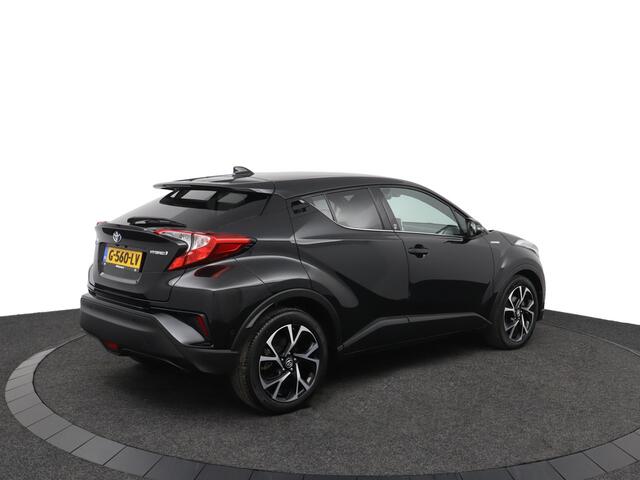 Toyota C-HR 1.8 Hybrid Style | Navigatie | Stuur en stoelverwarming | Parkeersensoren |