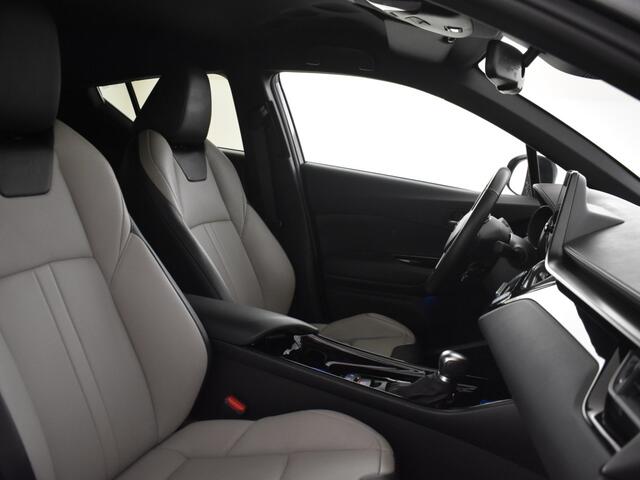 Toyota C-HR 2.0 Hybrid Bi-Tone | BLS | Leder | Stuur en Stoelverwarming | PD