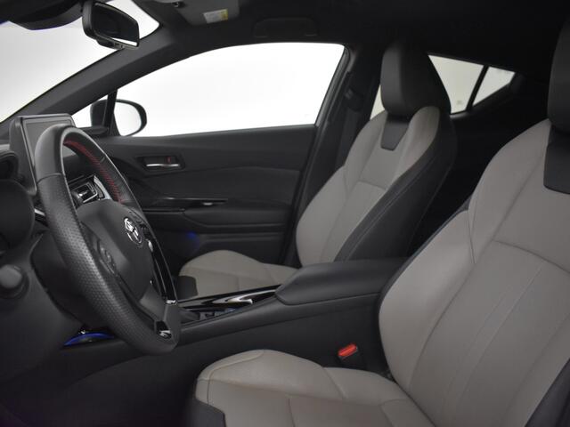 Toyota C-HR 2.0 Hybrid Bi-Tone | BLS | Leder | Stuur en Stoelverwarming | PD