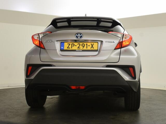 Toyota C-HR 1.8 Hybrid Dynamic | Navigatie | Stoelverwarming