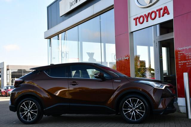 Toyota C-HR 1.8 Hybrid Executive Ultimate Automaat 122pk | Dodehoekdetectie | PDC vóór- & achter | LED-koplampen | Dealer-onderhouden |