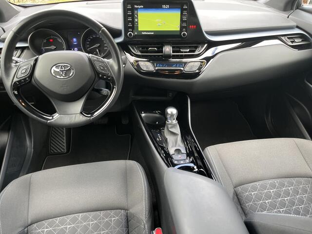 Toyota C-HR 2.0 Hybrid Bi-Tone | Navigatie | Carplay | Dode hoek waarschuwing | Parkeersensoren |