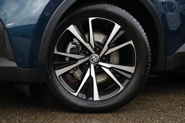 Toyota C-HR 2.0 Plug-in Hybrid 220 First Edition