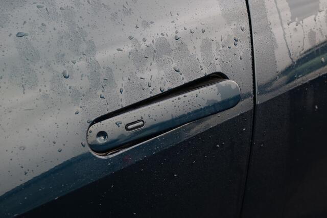 Toyota C-HR 2.0 Plug-in Hybrid 220 First Edition