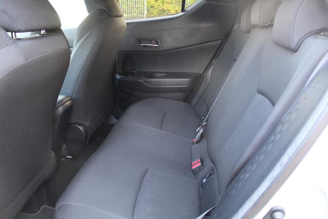 Toyota C-HR 1.8 Hybrid Style | Rijklaar | Blind Spot | Park.sensoren v+a | Stoel-/stuurverw. | Navi | Adap.cruise | Clima