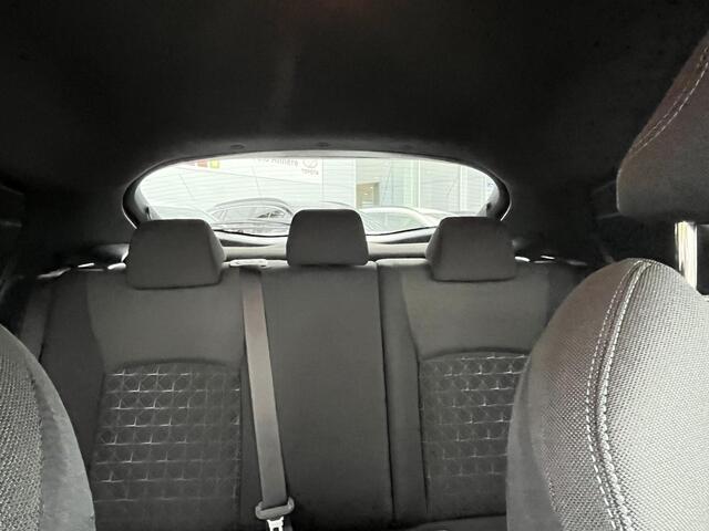 Toyota C-HR 2.0 Hybrid First Edition Bi-Tone