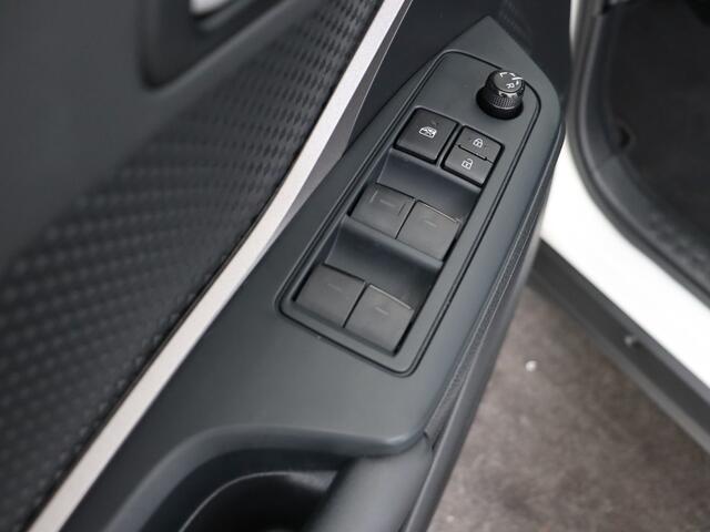 Toyota C-HR 1.8 Hybrid Active | NL auto |