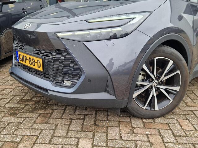 Toyota C-HR 1.8 Hybrid Executive | Afn. trekhaak | Bi-tone | Stoel- stuurverw. | Elek. achterklep | Camera | PDC V+A