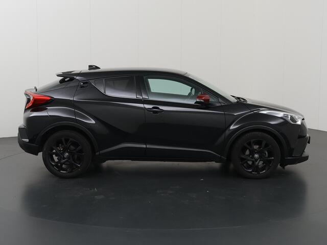 Toyota C-HR 1.8 Hybrid Adventure | Navigatie | Parkeercamera | Stoelverwarming | Keyless Go |