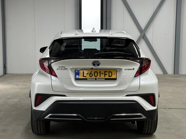 Toyota C-HR 2.0 Hybrid Executive 184pk | Full-option | Leder | Parelmoerwit |