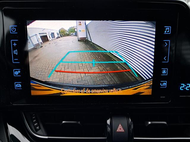 Toyota C-HR 1.8 Hybrid Dynamic | Clima | Navigatie | Camera | LM Velgen | RIJKLAARPRIJS INCL 12 MAANDEN GARANTIE EN BEURT