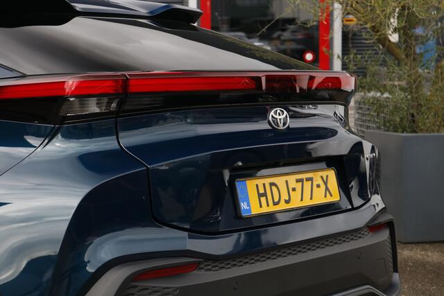 Toyota C-HR 2.0 Plug-in Hybrid 220 Dynamic