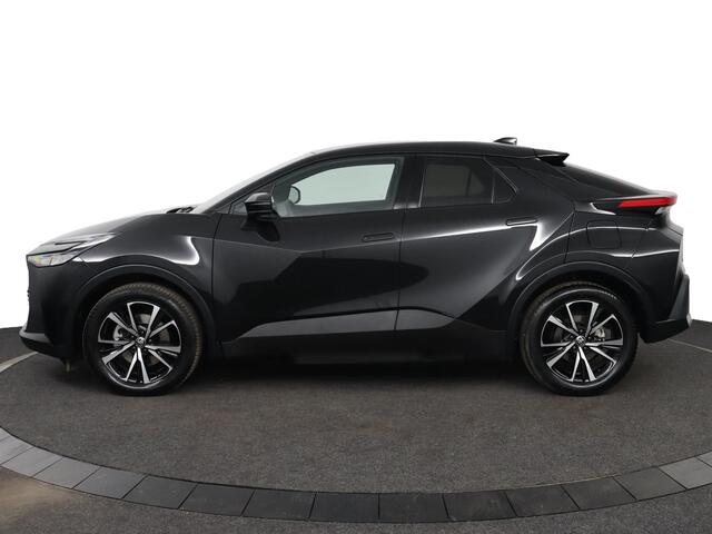 Toyota C-HR 2.0 Plug-in Hybrid 220 Dynamic | Stoel en Stuurverwarming | 65Km elektrisch bereik | Navigatie |