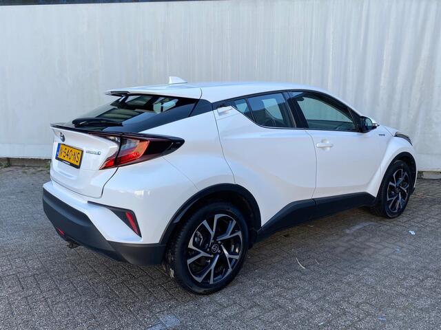 Toyota C-HR 1.8 Hybrid Dynamic / Trekhk / Navi.