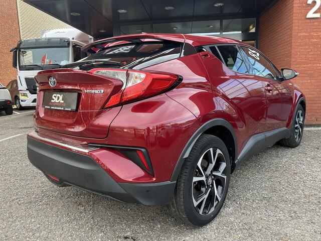 Toyota C-HR 1.8 Hybrid Dynamic // LED // NAVI // CAMERA // ADAPTIV CRUISE // STOEL + STUURWIELVERWARMING // TREKHAAK!!