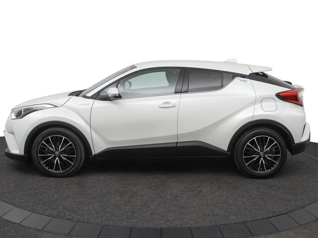 Toyota C-HR 1.8 Hybrid Dynamic | Stoelverwarming | Parkeercamera | Keyless| Navigatie |
