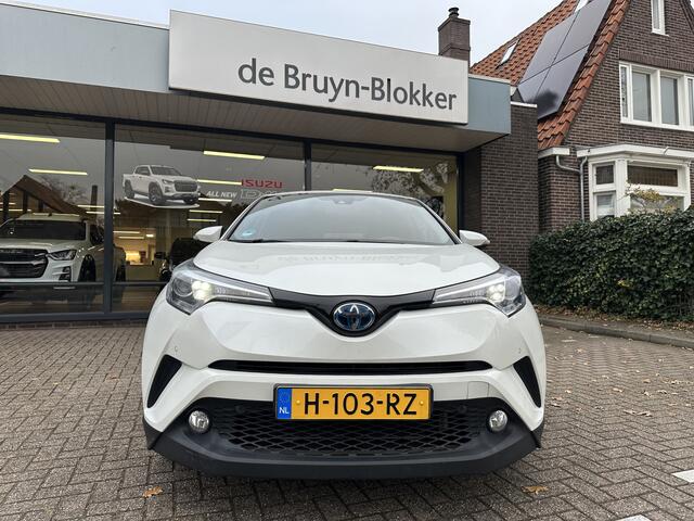 Toyota C-HR 1.8 Hybrid Style Pearl White