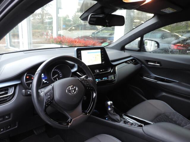 Toyota C-HR 2.0 Hybrid Team D - ACC | CarPlay | Stoel/stuurverw. | Dodehoek | Afn. trekh. | All Season
