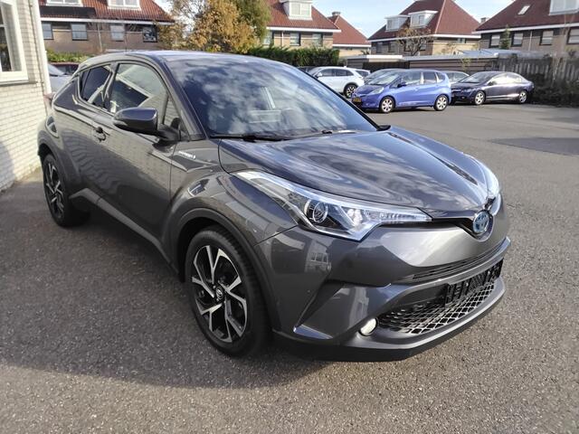 Toyota C-HR 1.8 Hybrid Style Blindspot