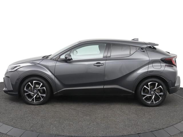Toyota C-HR 2.0 Hybrid First Edition | Stoel en stuurverwarming | Trekhaak | Parkeersensoren |