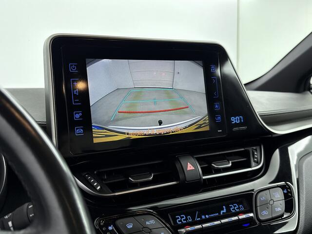 Toyota C-HR 1.8 Hybrid Executive | Afneembare trekhaak | Stoelverwarming | Navigatie |