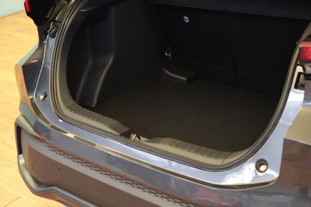 Toyota C-HR 1.8 Hybrid 140 Dynamic | NAVI | CLIMA | CAMERA + PDC | ADAP CRUISE | LANE-ASSIST / WARNING |