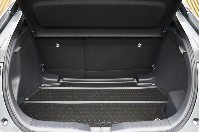 Toyota C-HR 2.0 Hybrid 200 First Edition | ¤ 4.200,- Demo voordeel! | Uit voorraad leverbaar | Adaptive-cruise | Camera | Clima | Groot Navigatie | Keyless | Dodehoekdetectie