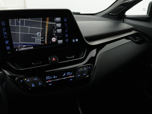 Toyota C-HR 1.8 Hybrid Executive Ultimate | JBL | Stoelverwarming | Dodehoek Ass. | Parkeersensoren | Camera | Navigatie | Cruise Control Adaptief | Half leder |