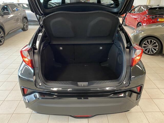 Toyota C-HR 1.8 Hybrid First Edition | JBL