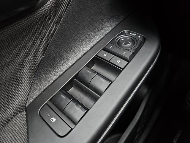 Toyota C-HR 1.8 Hybrid 140 Executive Special | All season banden |