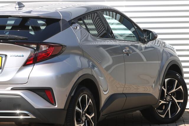 Toyota C-HR 2.0 Hybrid Dynamic Safety+ Winter pakket / Carplay