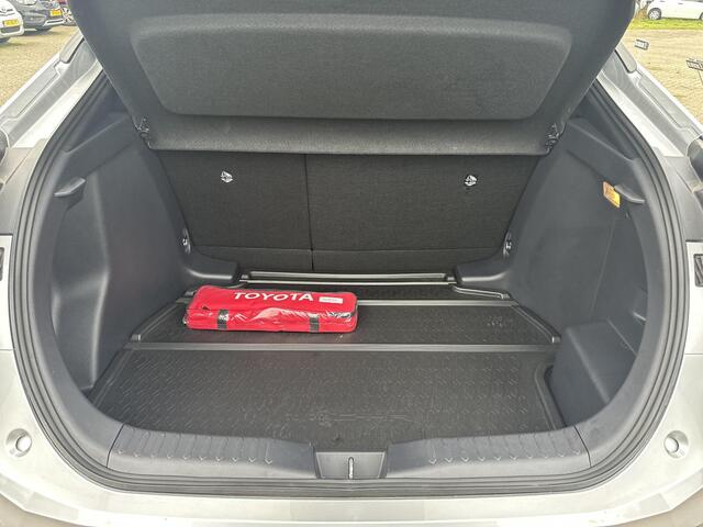 Toyota C-HR 2.0 Hybrid 200 Executive | Stoel- + stuurverwarming | Navigatie | Electrische achterklep | Dode hoek waarschuwing |