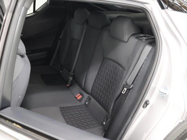 Toyota C-HR 2.0 Hybrid First Edition | Camera | Navigatie | Stoelverwarming | Apple CarPlay/Android auto | Adaptieve Cruise Control | Rij-hulppakket |