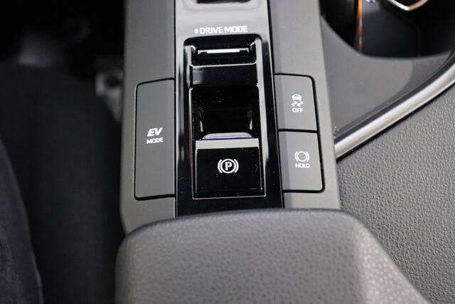 Toyota C-HR 1.8 Hybrid 140 First Edition Limited, Stoel & Stuurverwarming, Apple Carplay / Android auto, BSM, Navi!