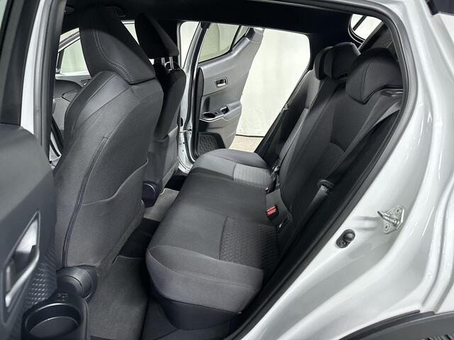 Toyota C-HR 2.0 Hybrid Style Automaat | Navi | Camera | Stuur en Stoelverwarming