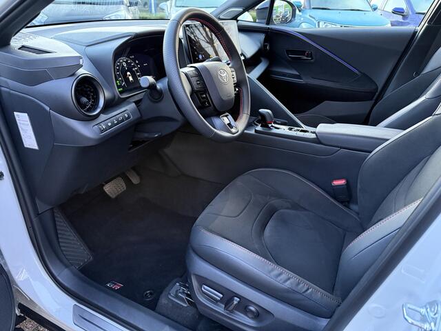 Toyota C-HR 2.0 Plug-in Hybrid 220 GR SPORT