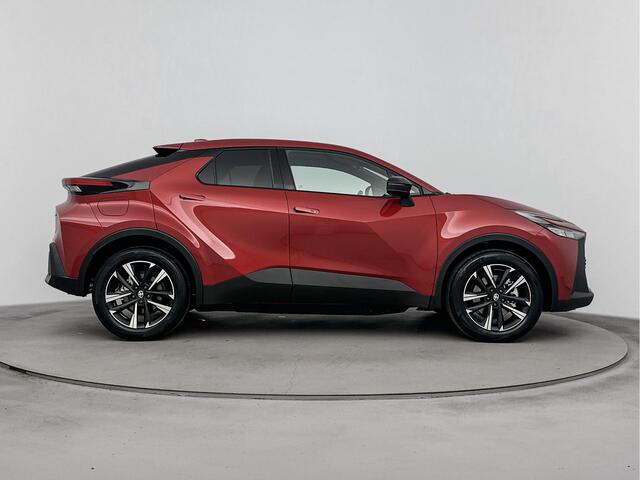 Toyota C-HR 2.0 Plug-in Hybrid 220 Dynamic | Apple Carplay & Android Auto | Parkeercamera | *