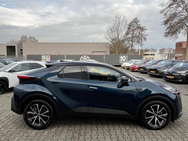 Toyota C-HR 1.8 Hybrid 140 First Edition Bi-Tone