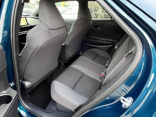 Toyota C-HR 1.8 Hybrid 140 First Edition Bi-Tone