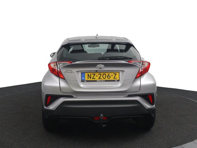 Toyota C-HR 1.2 Dynamic | Trekhaak | Navigatie | Climate Control | 1300 KG Trekvermogen |
