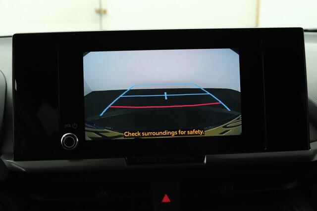 Toyota C-HR 2.0 Plug-in Hybrid 220 Dynamic | Stoel en Stuurverwarming | 65Km elektrisch bereik | Navigatie |