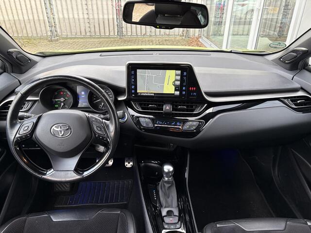 Toyota C-HR 1.8 Hybrid Executive Sport **NAVIGATIE/ STOEL EN STUURWIELVERWARMING/ DODEHOEK DETECTIE/ PARKEERSENSOREN/ 36 MAANDEN GARANTIE**