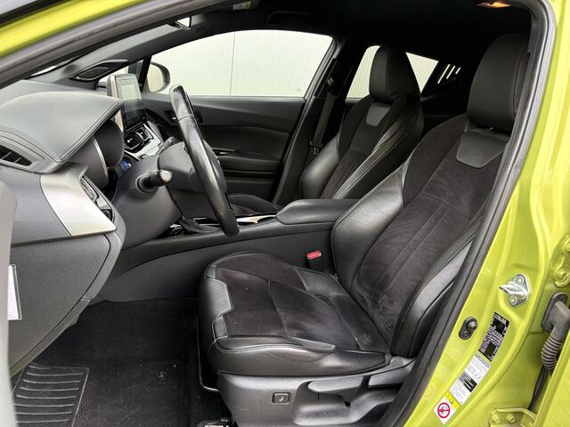 Toyota C-HR 1.8 Hybrid Executive Sport **NAVIGATIE/ STOEL EN STUURWIELVERWARMING/ DODEHOEK DETECTIE/ PARKEERSENSOREN/ 36 MAANDEN GARANTIE**