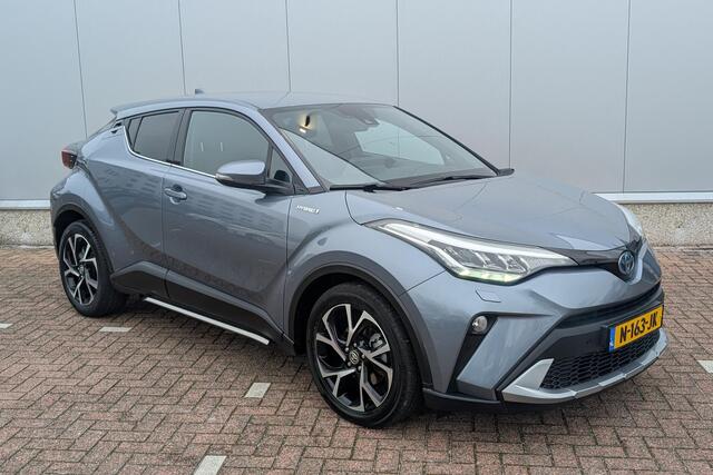 Toyota C-HR 1.8 Hybrid Dynamic Limited Afneembare trekhaak, Navigatie Apple Carplay/Android Auto, Stoel & Stuurverwarming