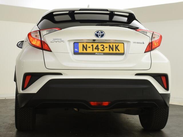 Toyota C-HR 1.8 Hybrid Executive Edition | Navigatie | Parkeersensoren v + a