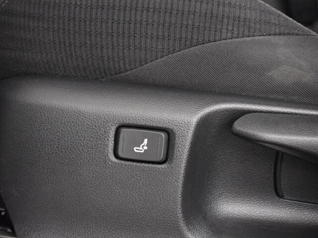 Toyota C-HR 1.8 Hybrid Dynamic | Trekhaak | Full Map Navigatie | Stoel verwa