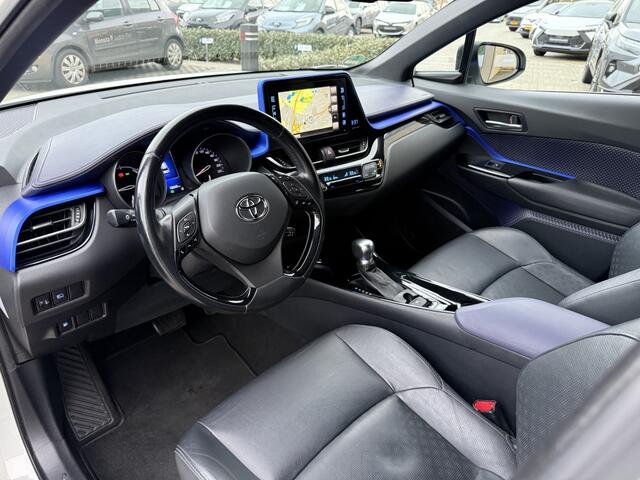 Toyota C-HR 1.8 Hybrid Bi-Tone | Stoelverwarming | Navigatie